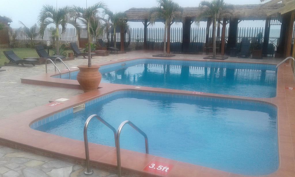 The Palms At Prampram Villa Exteriör bild